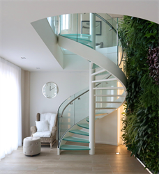 Curved glass stairs